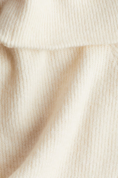 Emma | Ribbed Off-The-Shoulder Sweater